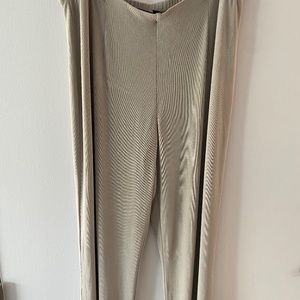 SEXY flowing  LONG PANTS BY CHICO TRAVELER
